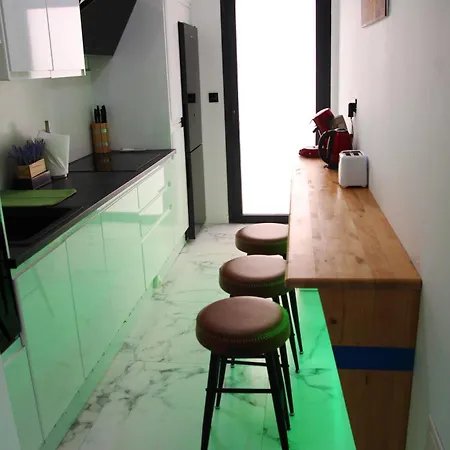 Lova- Luxury Appartement *